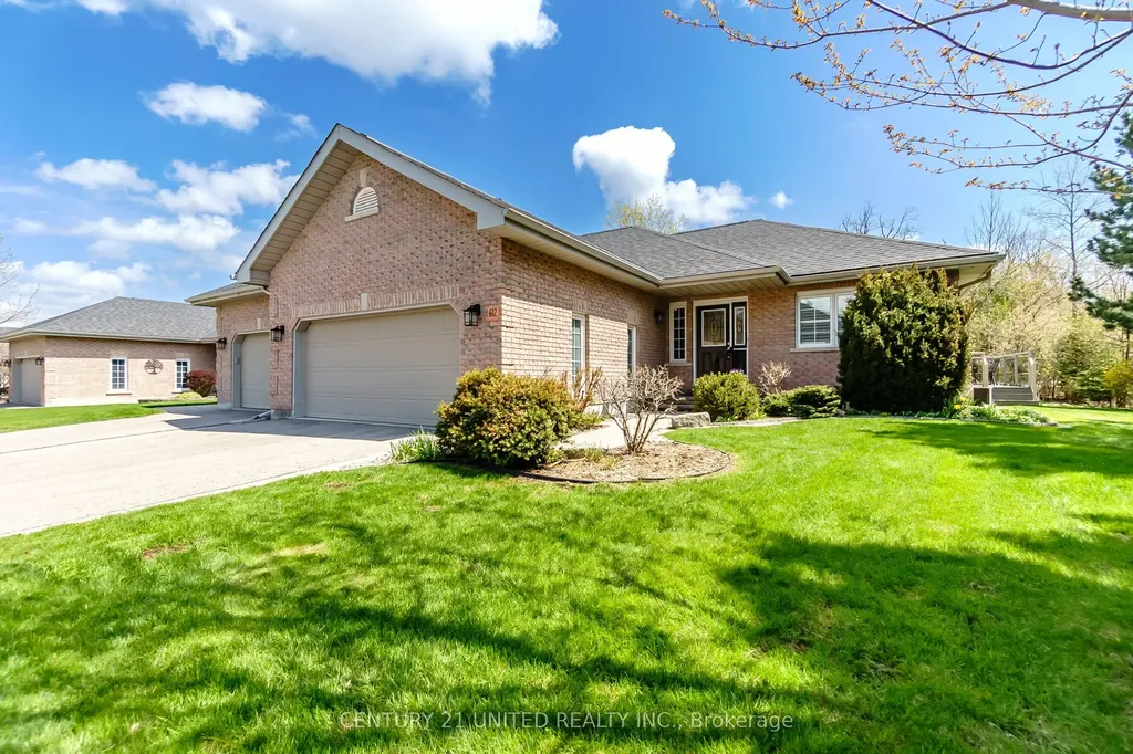 1742 Ravenwood Drive Peterborough ON K9K 2R6