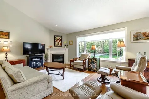 1742 Ravenwood Drive Peterborough ON K9K 2R6
