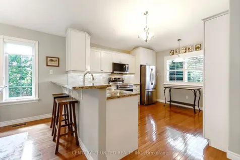 1742 Ravenwood Drive Peterborough ON K9K 2R6