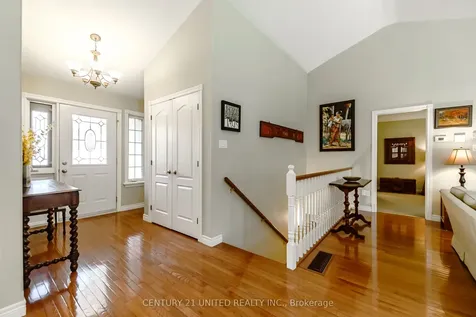 1742 Ravenwood Drive Peterborough ON K9K 2R6