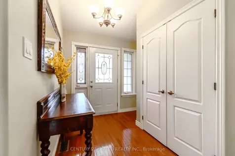 1742 Ravenwood Drive Peterborough ON K9K 2R6