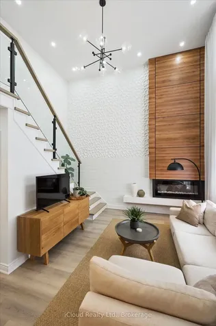300 Gordon Street Centre Wellington ON N1M 2W3