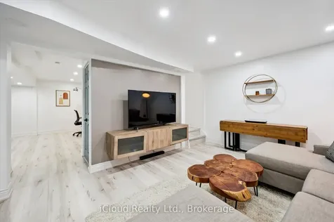 300 Gordon Street Centre Wellington ON N1M 2W3