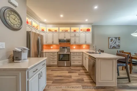 948 Colborne Street Brantford ON N3S 3T4