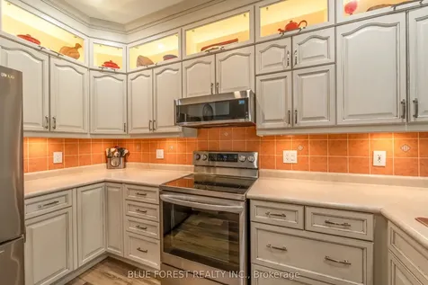 948 Colborne Street Brantford ON N3S 3T4
