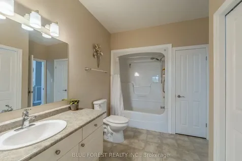 948 Colborne Street Brantford ON N3S 3T4