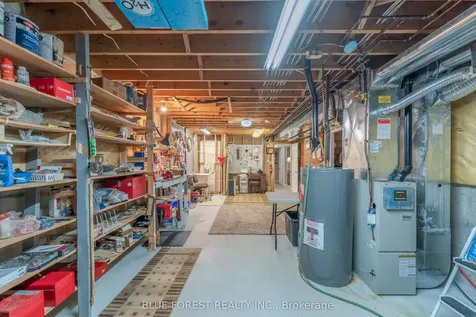 948 Colborne Street Brantford ON N3S 3T4