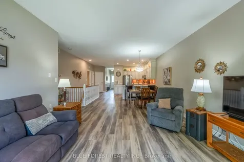 948 Colborne Street Brantford ON N3S 3T4
