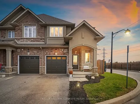 21 Madonna Drive Hamilton ON L9B 0H1