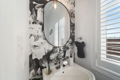 21 Madonna Drive Hamilton ON L9B 0H1
