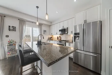 21 Madonna Drive Hamilton ON L9B 0H1