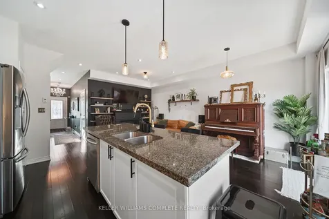 21 Madonna Drive Hamilton ON L9B 0H1