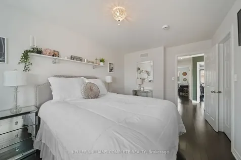 21 Madonna Drive Hamilton ON L9B 0H1