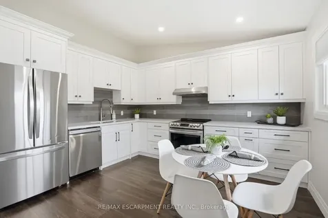 114 Luscombe Street Hamilton ON L9A 2K1