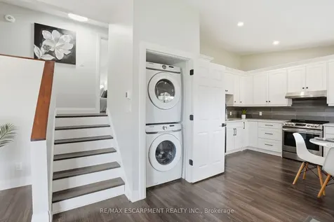 114 Luscombe Street Hamilton ON L9A 2K1