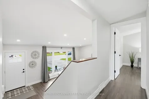 114 Luscombe Street Hamilton ON L9A 2K1