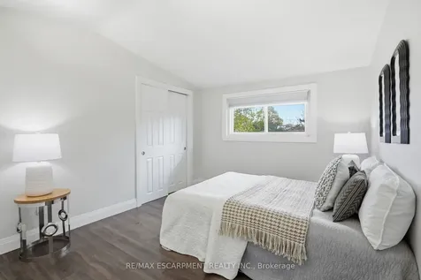 114 Luscombe Street Hamilton ON L9A 2K1