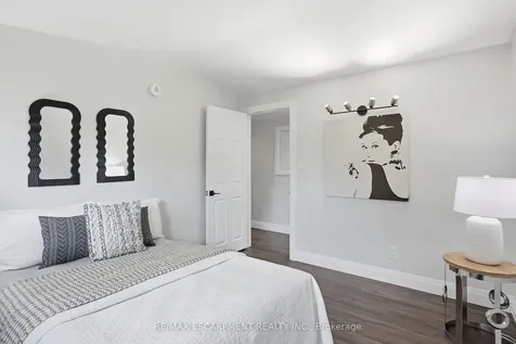 114 Luscombe Street Hamilton ON L9A 2K1