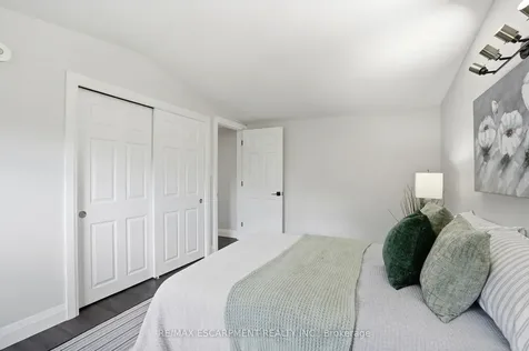 114 Luscombe Street Hamilton ON L9A 2K1