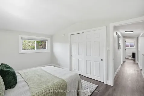 114 Luscombe Street Hamilton ON L9A 2K1