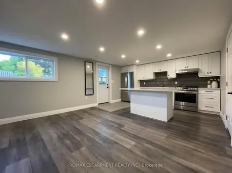 114 Luscombe Street Hamilton ON L9A 2K1