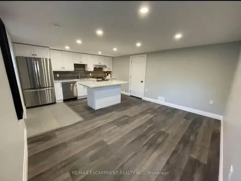 114 Luscombe Street Hamilton ON L9A 2K1