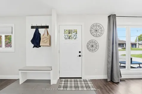114 Luscombe Street Hamilton ON L9A 2K1