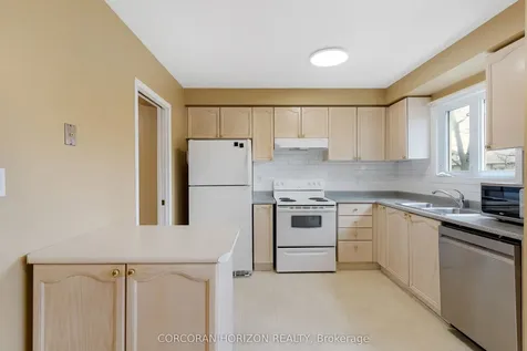 302 College Avenue W Guelph ON N1G 4T6