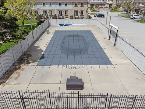 302 College Avenue W Guelph ON N1G 4T6
