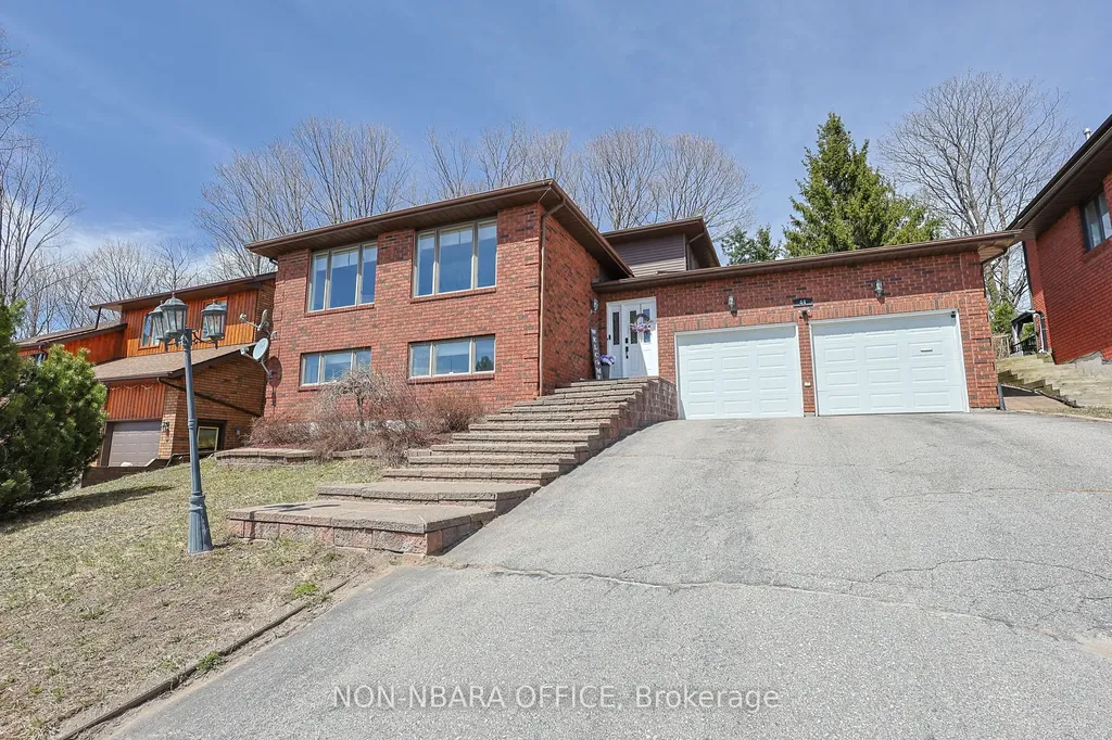 44 Ellendale Drive North Bay ON P1B 8X6