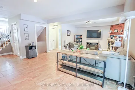 44 Ellendale Drive North Bay ON P1B 8X6