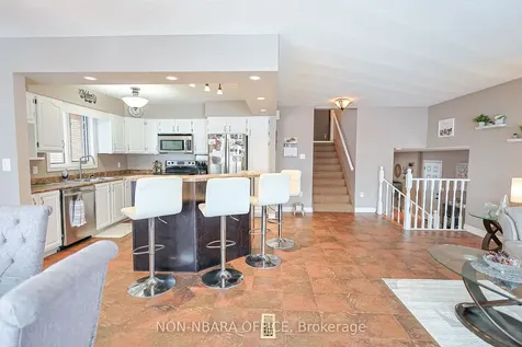 44 Ellendale Drive North Bay ON P1B 8X6