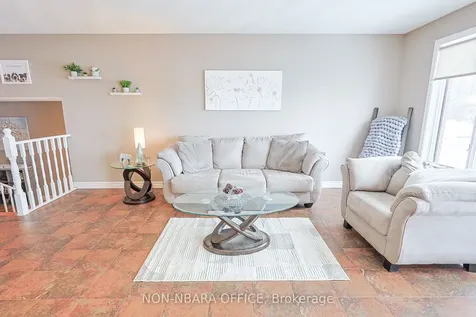 44 Ellendale Drive North Bay ON P1B 8X6