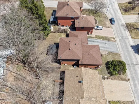44 Ellendale Drive North Bay ON P1B 8X6