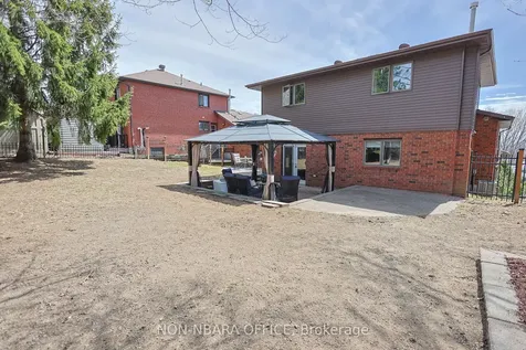 44 Ellendale Drive North Bay ON P1B 8X6
