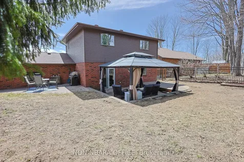 44 Ellendale Drive North Bay ON P1B 8X6
