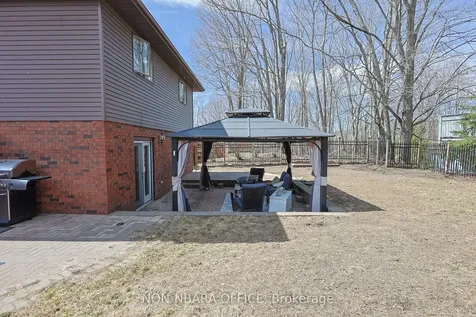 44 Ellendale Drive North Bay ON P1B 8X6
