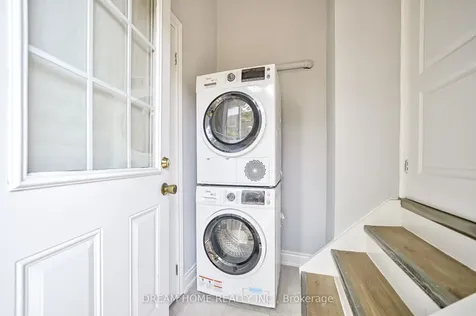 31 Warren Road St. Catharines ON L2P 1K7