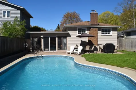 20 Inadale Court Kitchener ON N2M 2Z8