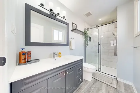 20 Inadale Court Kitchener ON N2M 2Z8