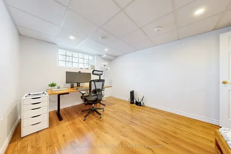 20 Inadale Court Kitchener ON N2M 2Z8