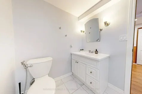 20 Inadale Court Kitchener ON N2M 2Z8