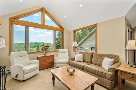 131 Grandview Hilltop Drive Huntsville ON P1H 2J5