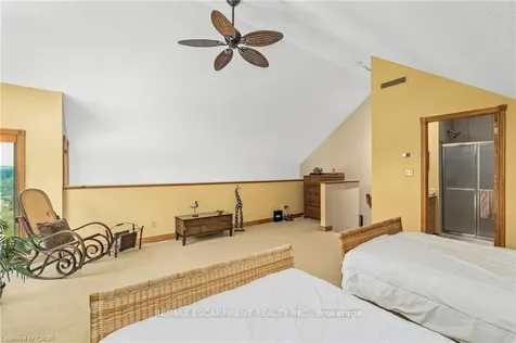 131 Grandview Hilltop Drive Huntsville ON P1H 2J5