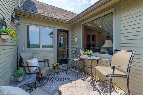 131 Grandview Hilltop Drive Huntsville ON P1H 2J5