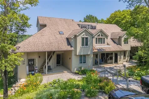131 Grandview Hilltop Drive Huntsville ON P1H 2J5