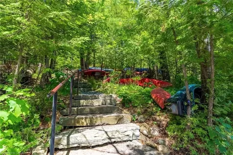 131 Grandview Hilltop Drive Huntsville ON P1H 2J5