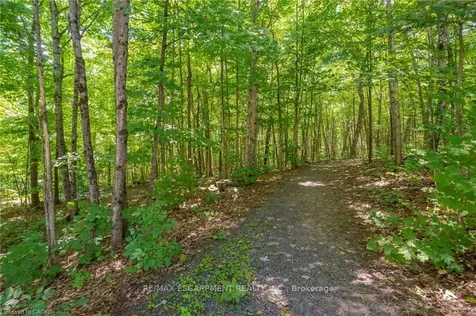 131 Grandview Hilltop Drive Huntsville ON P1H 2J5