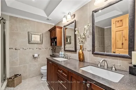 131 Grandview Hilltop Drive Huntsville ON P1H 2J5