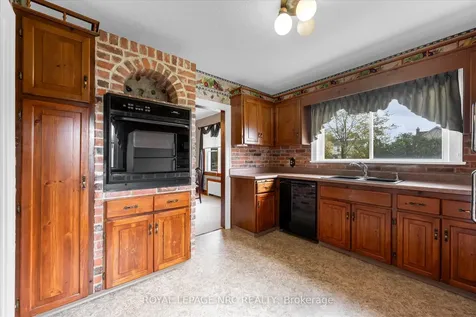 143 Linwood Avenue Port Colborne ON L3K 5K1